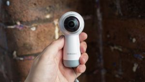 سامسونج تطرح الكاميرا الجديدة Gear 360 2017 رسميًا | بوابة الموبايلات