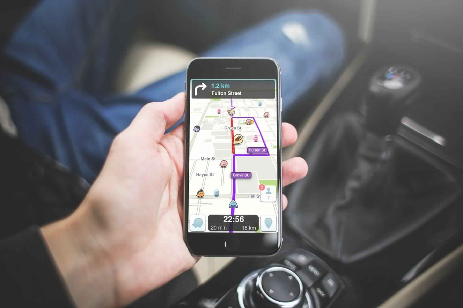 تطبيق  Waze يجعل القيادة بـ Android Auto أكثر سهولة