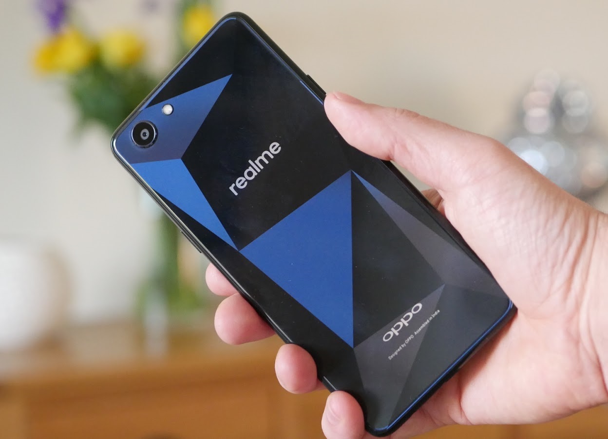 Oppo تعلن رسميًا عن هاتفها الجديد Oppo Realme 1 في الهند بتقنيات الذكاء الاصطناعي