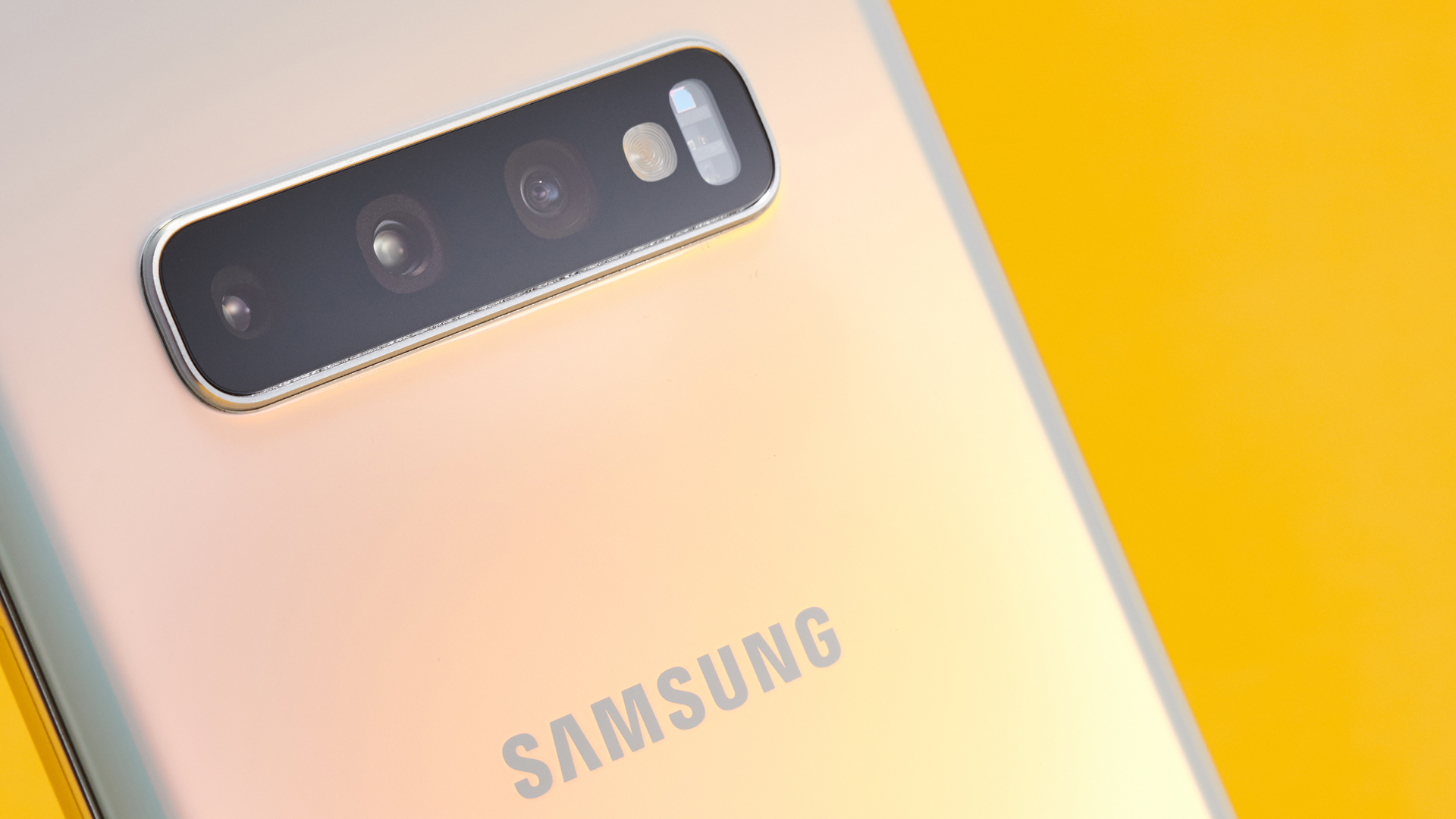 تسريبات جديدة تكشف عن مفاجآت كبرى في هاتف Samsung المُنتظر Samsung Galaxy A90